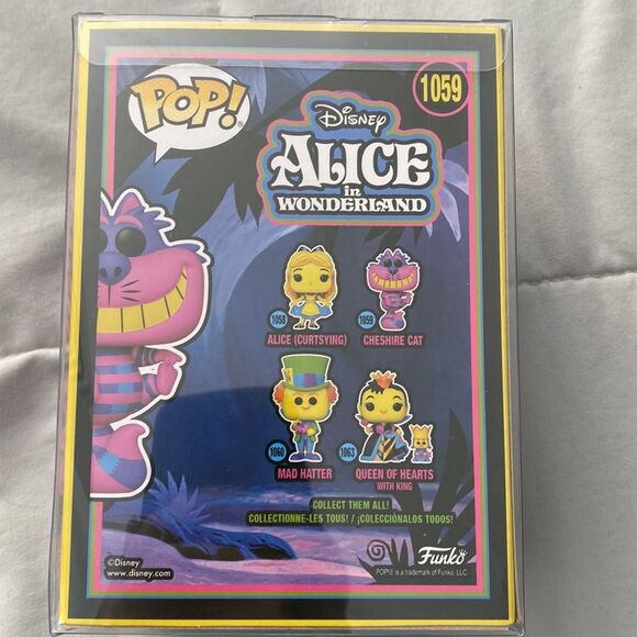 Funko Pop! Alice in Wonderland Cheshire Cat #1059 Funko Exclusive Blacklight - Picture 2 of 4